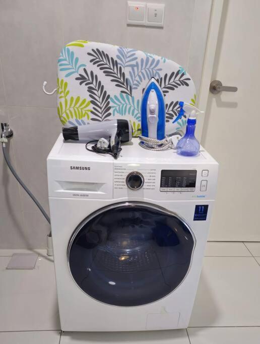 New Elegant & Cozy Greenfield Near Sunway 2-6pax Apartment
