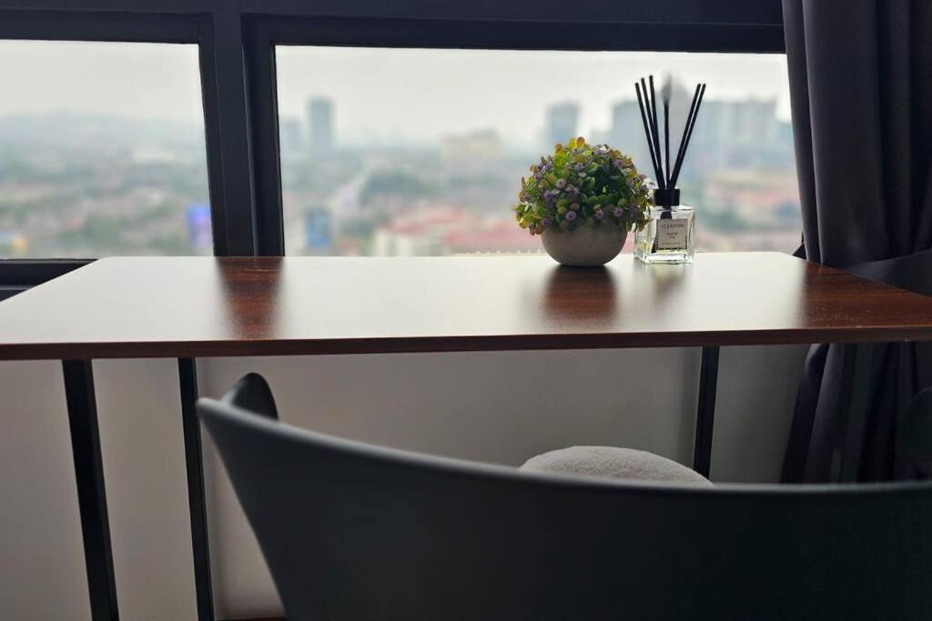 New Elegant & Cozy Greenfield Near Sunway 2-6pax * Petaling Jaya